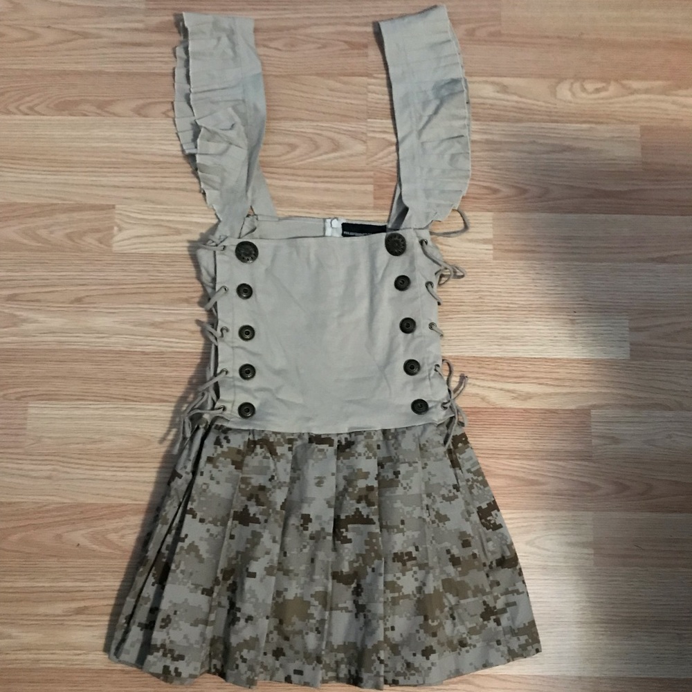 Underbust Suspender Mini Skirt Sz M-L